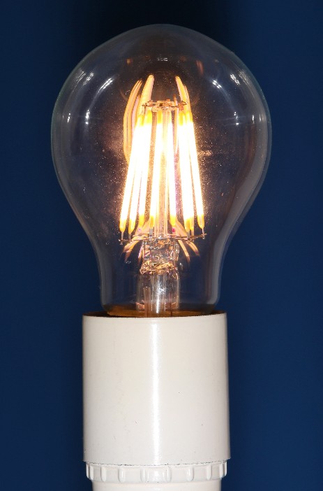 Edison-LED-Birne: mit 6 W die Helligkeit von 60W und keine sichtbare Elektronik 